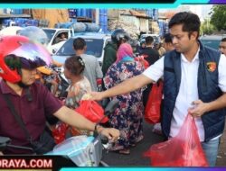 Ramadhan Berkah : Satreskrim Polres Pelabuhan Tanjung Perak Berbagi Takjil dan Edukasi Kamtibmas di Surabaya