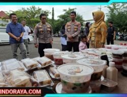 Ringankan Beban Masyarakat Saat Ramadhan, Polres Sampang Gelar Pasar Murah dan Bagi-Bagi Takjil