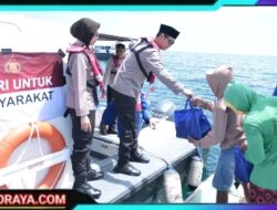 Pimpin Patroli Laut, Kapolres Situbondo Berbagi Bansos Ramadhan Untuk Nelayan