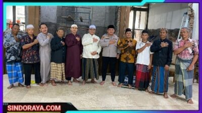Kapolsek Kenjeran Gelar Sholat Jumat dan Himbauan Kamtibmas di Masjid Baitul Izza