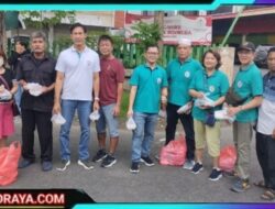 Berkah Ramadhan, Yayasan Sinar Kasih Berbagi 500 Takjil ke Pengguna Jalan Raya 