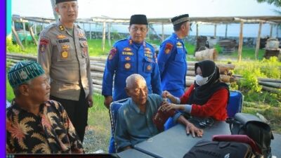 Gelar ‘Pegar’ Ditpolairud Polda Jatim Peduli Kesehatan Warga Nelayan di Bulan Ramadhan
