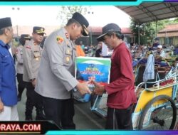 Ramadhan Berkah Polres Kediri Bersama PWI Berbagi Ratusan Paket Sembako
