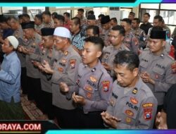 Polres Pelabuhan Tanjung Perak Gelar Sholat Ghaib Untuk 3 Personel Gugur Dalam Tugas di Way Kanan Lampung