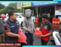 Polres Pelabuhan Tanjung Perak Berbagi Takjil, Wujud Kepedulian di Bulan Ramadan