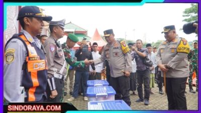 Kapolda Jatim Tinjau Pos Pelayanan Ops Ketupat Semeru 2025 di Masjid Cheng Hoo Pandaan