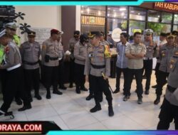 Hujan Tak Surutkan Semangat, Polres Bondowoso Gelar Apel Pasukan Pengamanan Malam Takbir Idul Fitri 1446 H