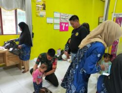 Babinsa Koramil 1002-01/Batang Alai Selatan Dampingi Kegiatan Posyandu Harapan Ibu