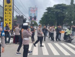 Jalin Kedekatan dengan Masyarakat, Kapolres Rembang Gelar Aksi Berbagi Takjil