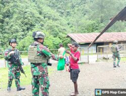 Satgas Yonif 611/Awang Long, Melalui Jum’at Berkah Pererat Hubungan TNI dan Masyarakat