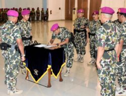 Komandan Batalyon Infanteri 5 hadiri Sertijab Danbrigif 2 Marinir, dan Danmenart 2 Marinir,