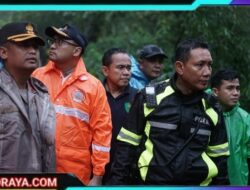 Cuaca Tidak Mendukung, Polisi dan Tim Evakuasi Sempat Tunda Pencarian Korban Longsor di Pacet
