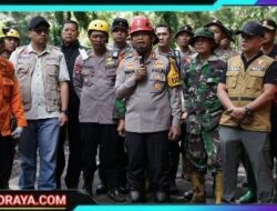 Hari Kedua Evakuasi, Polisi dan Tim SAR Gabungan Berhasil Temukan 9 Korban Longsor di Pacet Mojokerto