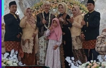 Keluarga Besar Dwi Ningseh Sukses Gelar Pernikahan Putri Pertamanya