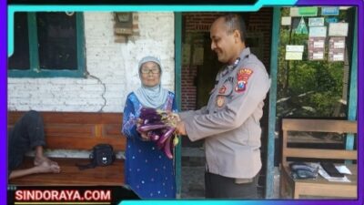 Panen Terong di Polsek Wilangan, Warga Sekitar Kebagian