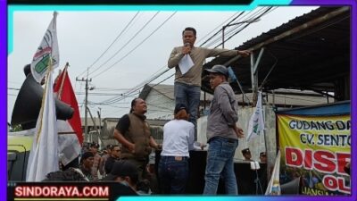 AMI Demo CV Sentoso Seal Surabaya, Tuding Pelanggaran Izin Usaha Hingga Penahanan Ijazah