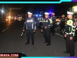 Kapolres Pelabuhan Tanjung Perak Pimpin Patroli Skala Besar Ciptakan Rasa Aman di Malam Hari