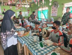 Sinergi TNI dan Pemda HST: Babinsa Dampingi Pelaksanaan MBG untuk Gizi Anak