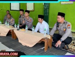 Hardiknas, Polisi Kenalkan Program Keselamatan Berkendara Edukasi Santri di Kediri