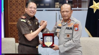 Kapolda Jatim Terima Kunjungan Kajati Perkuat Sinergitas Antar Lembaga Penegak Hukum