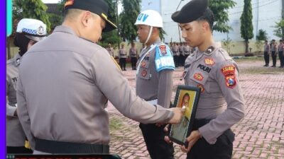Kapolres Sumenep Pimpin Upacara PTDH Satu Anggota Polres Sumenep