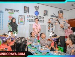 Wujudkan Asta Cita, Polres Ngawi Berbagi Makanan Bergizi dan Susu di Taman Kanak – kanak