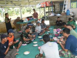Kehangatan Kebersamaan Warnai Santap Siang Satgas TMMD ke-124 Bersama Warga Haruyan