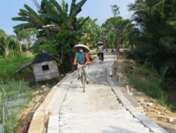 Warga Haruyan Mulai Nikmati Jalan Baru Hasil TMMD ke-124 Kodim 1002/HST