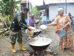 Satgas TMMD Kodim 1002/HST Tak Hanya Bangun Infrastruktur, Juga Mahir Memasak Bersama Warga
