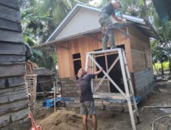 Satgas TMMD ke-124 Kodim 1002/HST Terus Maju Bedah Rumah Tidak Layak Huni Ardiansyah