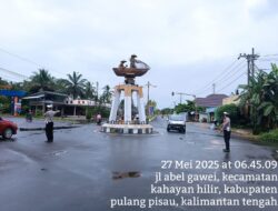 Personel Satlantas Polres Pulang Pisau, Melaksanakan Pengaturan Lalu Lintas Pagi