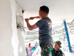 Satgas TMMD ke-124 Kodim 1002/HST Fokus Kerja Sesuai Sasaran, Pasang Jaringan Listrik di Rehab Langgar