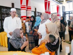 Bupati H. Slamet Junaidi S. IP. PKK Serahkan, 2 Alat Bantu