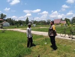 Wujud Kedekatan Dengan Masyarakat, Bhabinkamtibmas Aktif Sambangi Warga Desa Binaanya