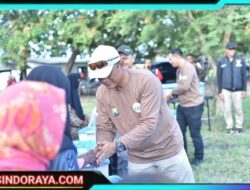 Sambut Hari Bhayangkara ke-79, Kapolda Jatim Safari Kamtibmas Salurkan Bansos Untuk Warga Pesisir Situbondo