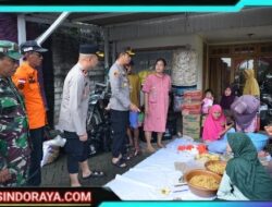 Kapolres Gresik Salurkan Bantuan Sosial Bagi Warga Terdampak Banjir di Benjeng
