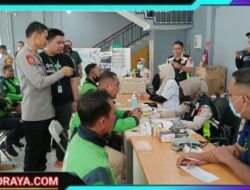 Senyum Ceria Driver Ojol Dapat Layanan Kesehatan Gratis Dari Polresta Malang Kota Jelang Hari Bhayangkara ke -79