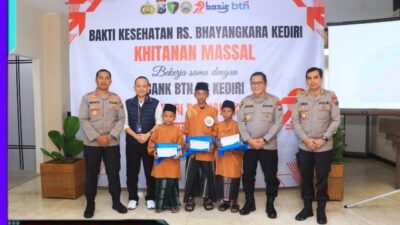 Kolaborasi Polres Kediri Kota Bersama RS Bhayangkara dan BTN, Gelar Khitanan Gratis di Hari Bhayangkara ke -79