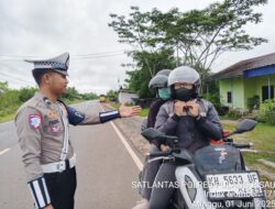 Satlantas Polres Pulang Pisau, Sosialisasi Penggunaan Helm dengan Benar
