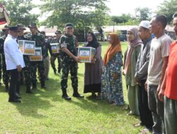 50 Box Sembako Dibagikan kepada Warga Kurang Mampu di Haruyan