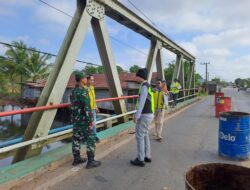 Disela Kesibukan Di Wilayah Personel Kodim 1009/Tla Sempatkan Bantu Urai Kemacetan Lalu Lintas
