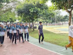 Upaya Menjaga Kebugaran Tubuh, Prajurit Dan ASN Kodim 0808/Blitar Laksanakan Olahraga Di Sport Center