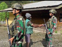 Jalin Hubungan Harmonis, Satgas Yonif 611/Awang Long Melaksanakan Komunikasi Sosial di Kampung Banti