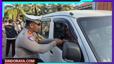 Operasi Patuh Semeru 2025 Polres Probolinggo Beri Hadiah Bagi Pengendara Yang Tertib Lalu Lintas