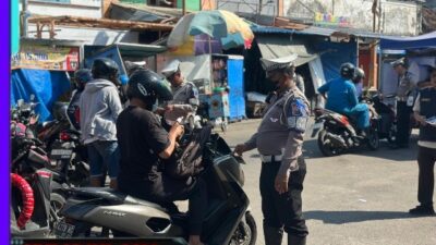 Hari ke -10 Operasi Patuh Semeru 2025 Polres Tuban Berikan Sangsi Tilang dan Teguran Untuk Edukasi Tertib Lalin