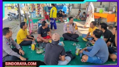 Ngopi Bareng Sopir, Polisi Sosialisasikan Operasi Patuh Semeru dan ODOL di Banyuwangi