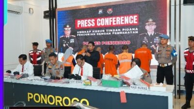 Polres Ponorogo Berhasil Ungkap Pencurian Modus Pecah Kaca Mobil, Tersangka Ditangkap di Batam