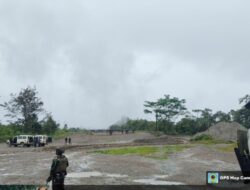 Wujud Nyata Kepedulian, Satgas Yonif 611/Awl Bantu Masyarakat Berduka di Kampung Mandiri