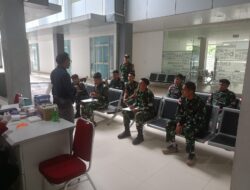 Peduli Kesehatan, Personel Satgas Yonif 611/Awl Cek Kesehatan