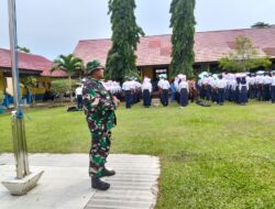 Anggota Koramil 08/Paloh Melatih PBB Dan Bela Negara 363 Siswa SMKN 1 Paloh